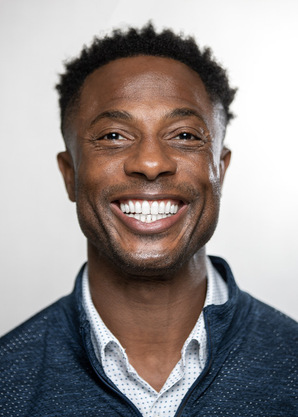 Alex Head Shot 002