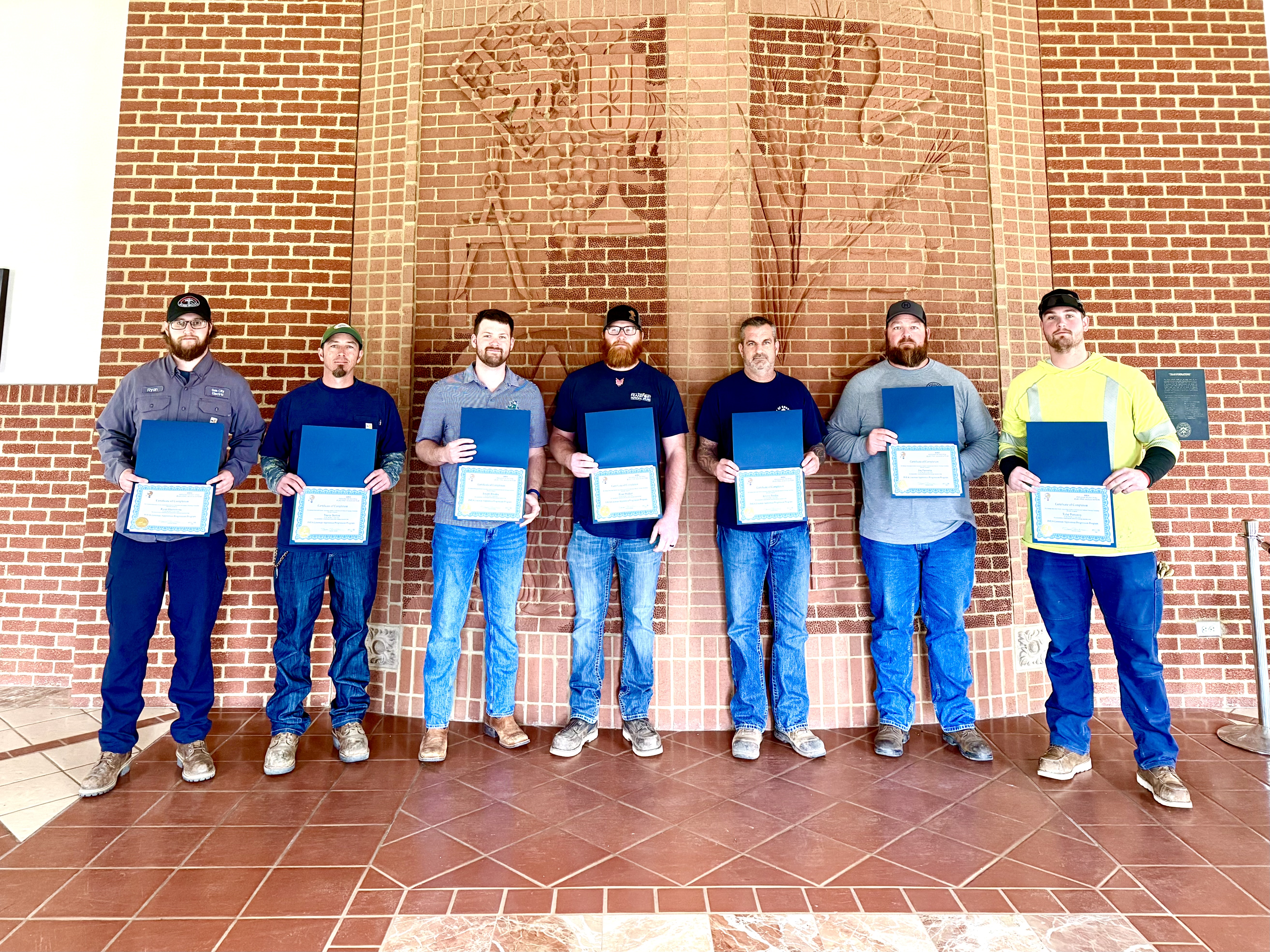 April Insider _ Congratulations to Class #050222 – IMEA Top Out Apprentices