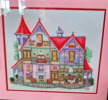 Amy Honebrink - Counted Cross Stitch Dollhouse