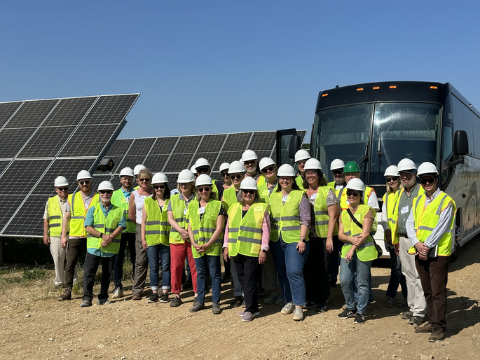Bus Tour Solar Group C U M Graham Sustainability Institute