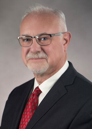 Paul Amiott Headshot