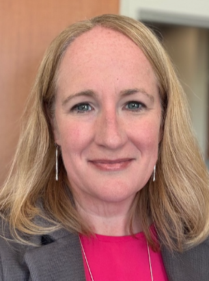 Betsy Ekey Headshot