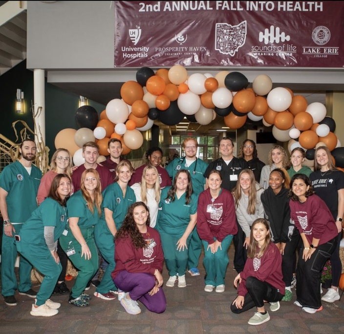 Lake Erie College PA Students "Fall into Health"