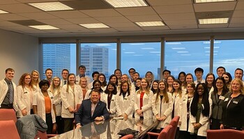 Rep. Jon Cross and Students at the Statehouse